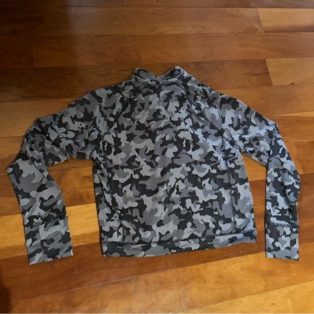 Cropped Quarter Zip - Picture 6 of 6